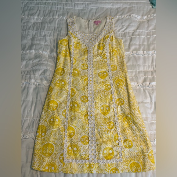 Lilly Pulitzer Dresses & Skirts - Lilly Pulitzer Shift Dress, Size 8, Lined, Excellent Condition, Smoke-free home